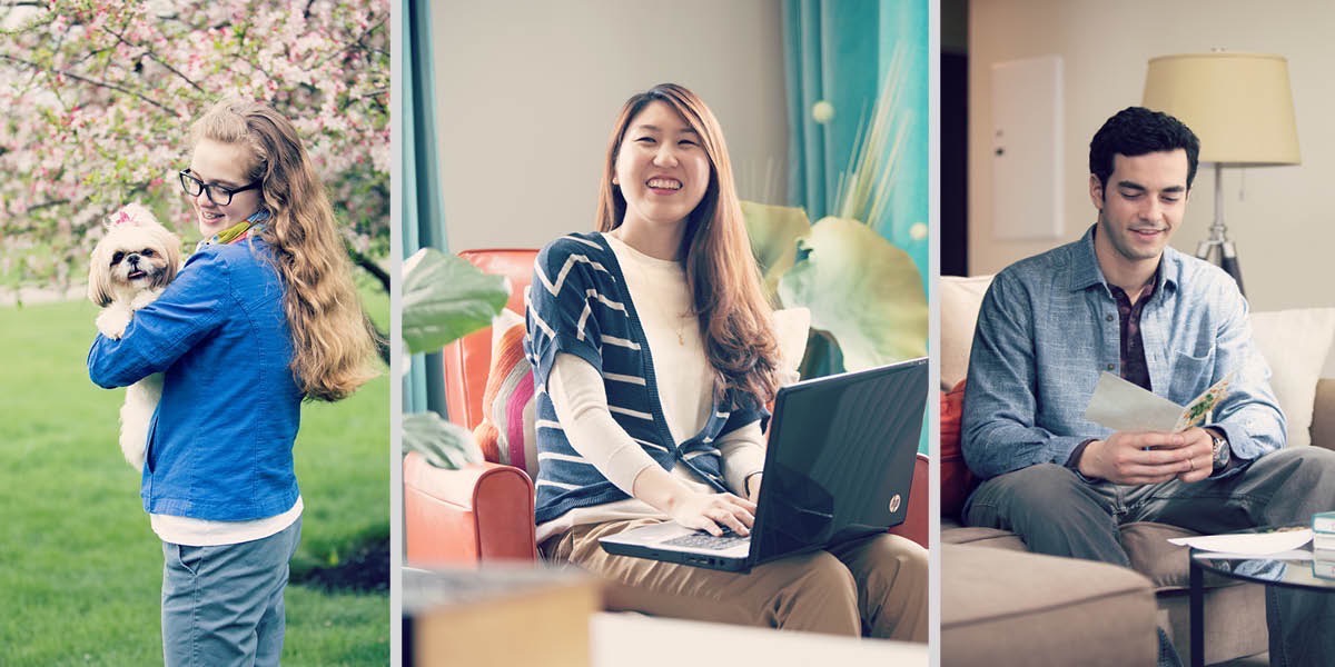 En pige med en hund, en kvinde med en computer, en mand med et håndlavet bryllupsdagskort