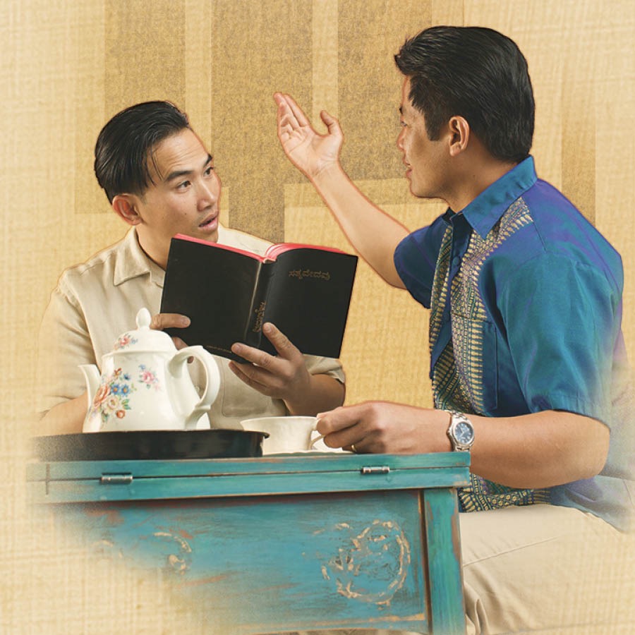 Buddhika shares scriptures with Sanath