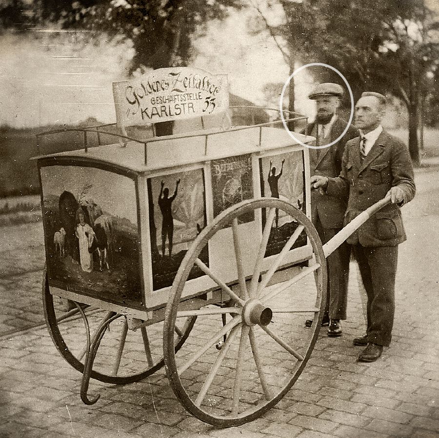 Hans Hölterhoff uses a cart to advertise The Golden Age