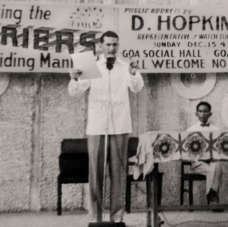 Denton Hopkinson delivers a public lecture