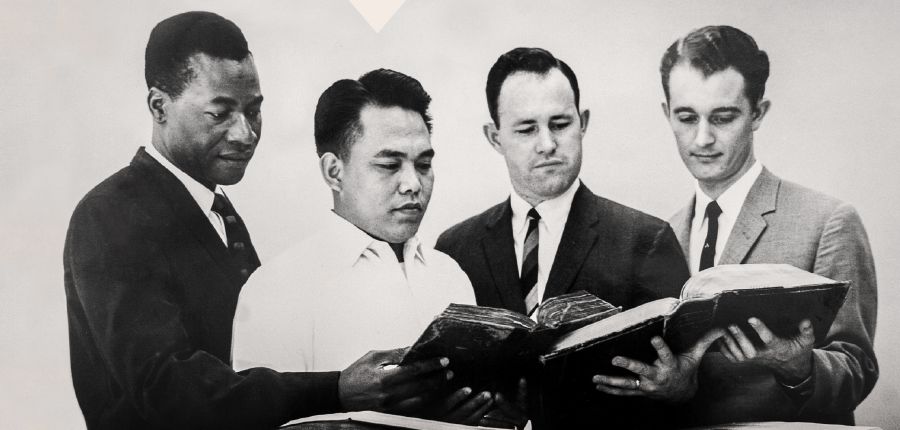 Felix Fajardo with fellow Gilead students in 1952