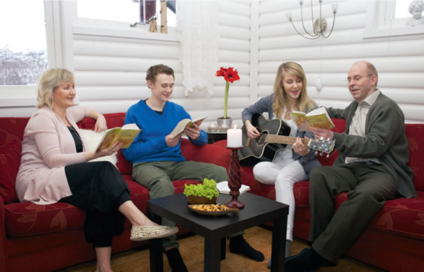 ‏[تصویر در صفحهٔ ۶]‏