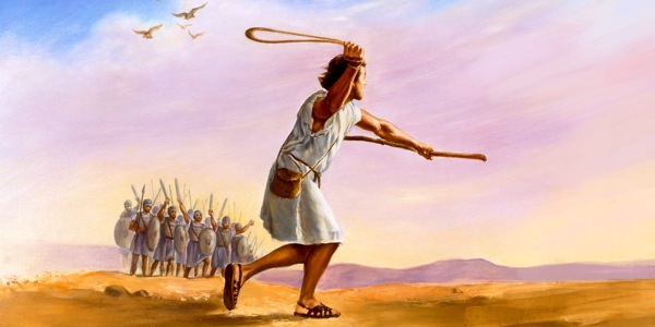 Daavid linkoaa kiven Saulin armeijan katsellessa