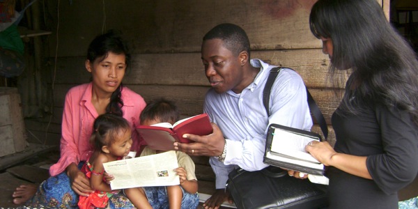 Jason Blackwell Kambodzsában prédikál