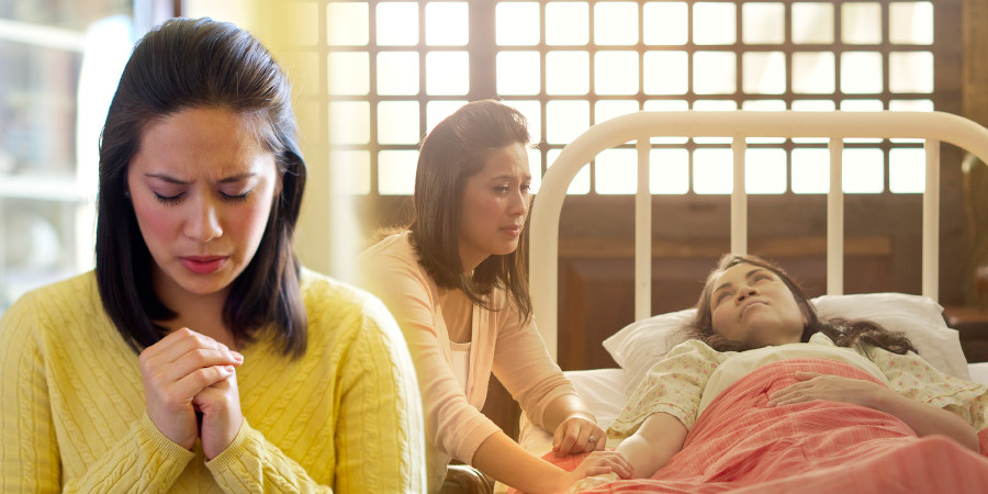 Bayat nga agkarkarag ti maysa a babai, pampanunotenna ti masakit a nanangna