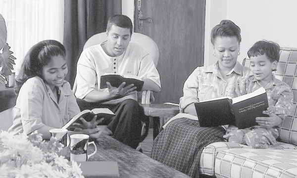 Tshimfuanyi mu dibeji 24