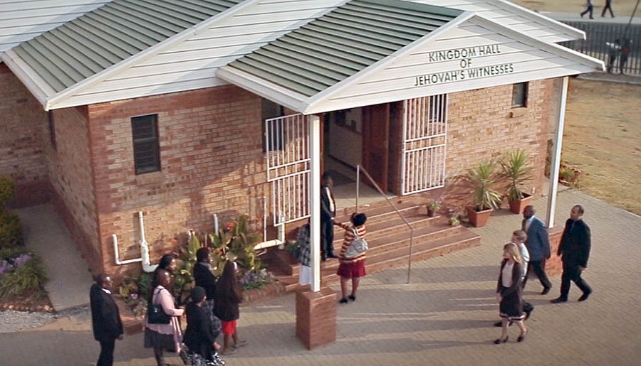 Tshitu tshienzeka ku Nzubu wa Bukalenge ntshinyi?