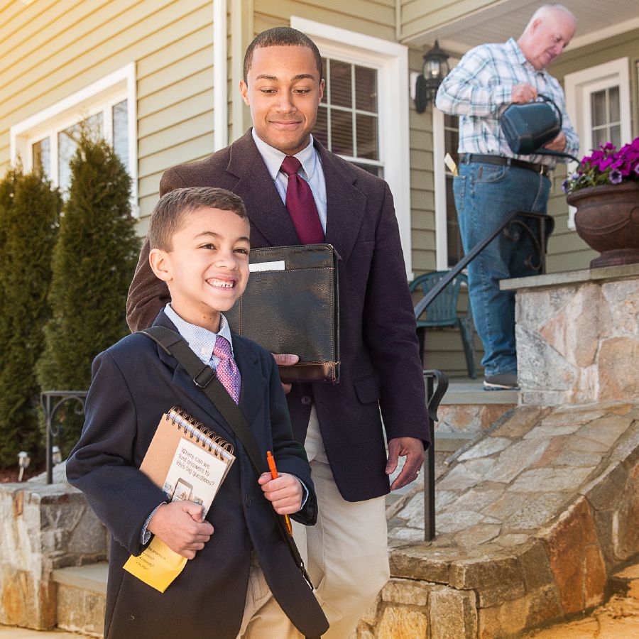 Tatu ne muanende mu mudimu wa buambi