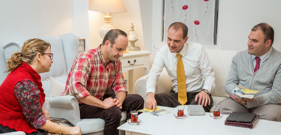 Jean-David uyisha bantu mu nzubu muabu