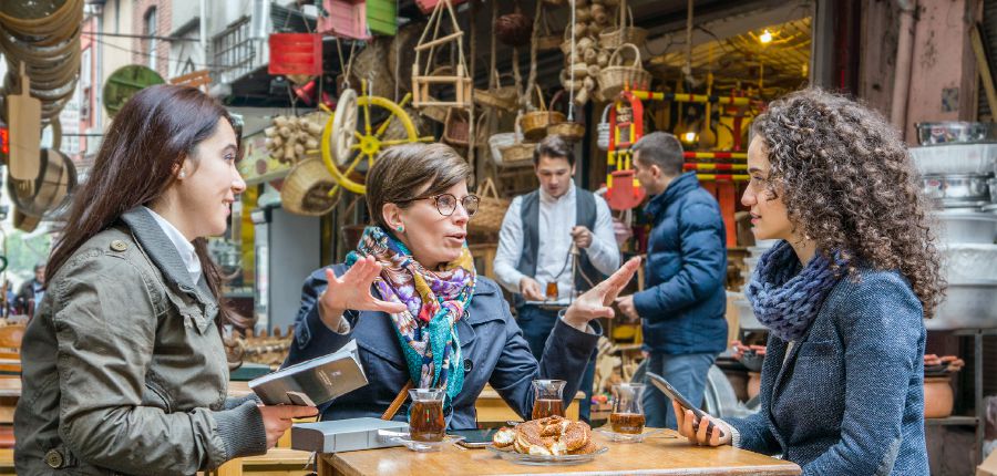 Claire uyisha mamu muaba utubu basumbisha biakudia