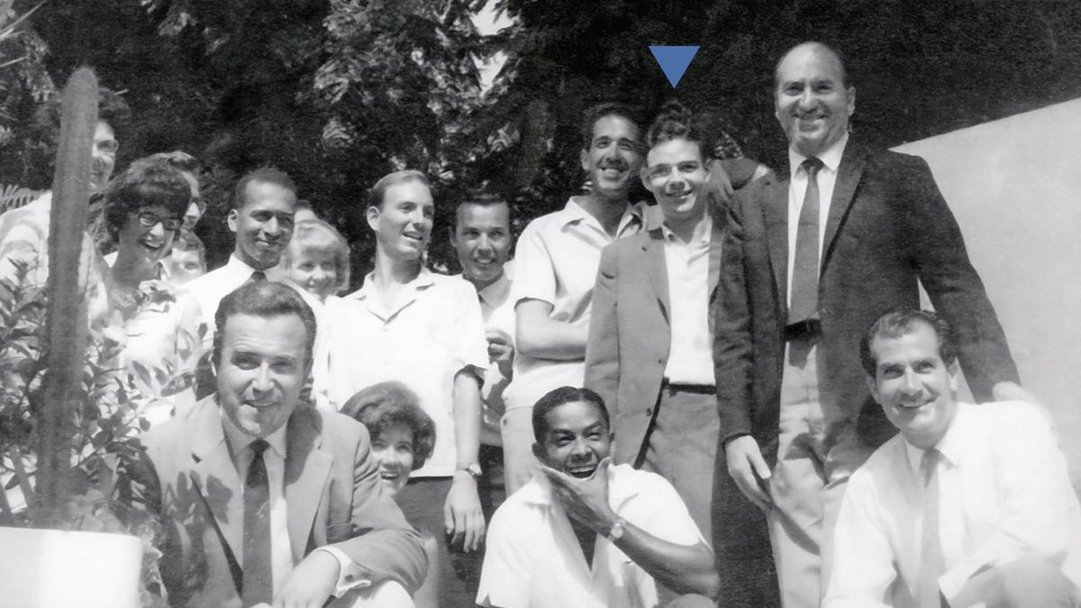 Muanetu Splane ne bena Kristo nende bakuabu batu ne disanka bafukisha mimuemue padibu babakuata foto.