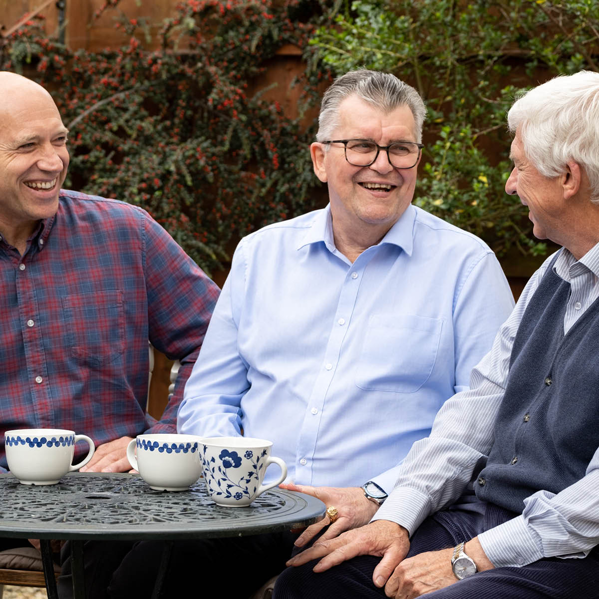 Kevin unua kafe ne balunda bende babidi.