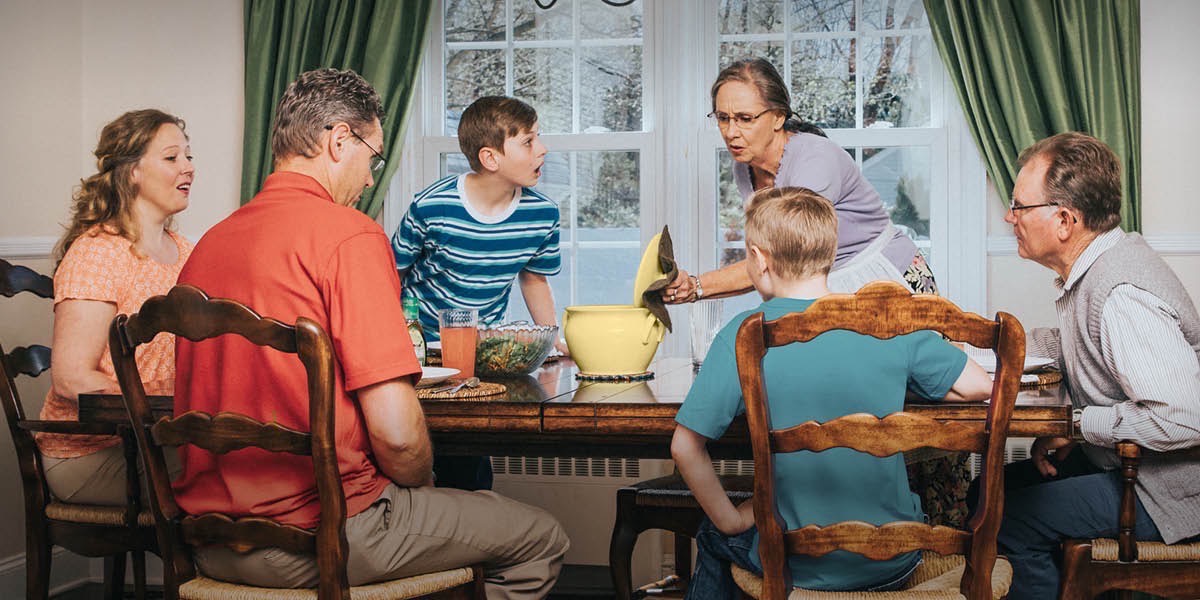 Margaret u l-familja tagħha waqt ikla