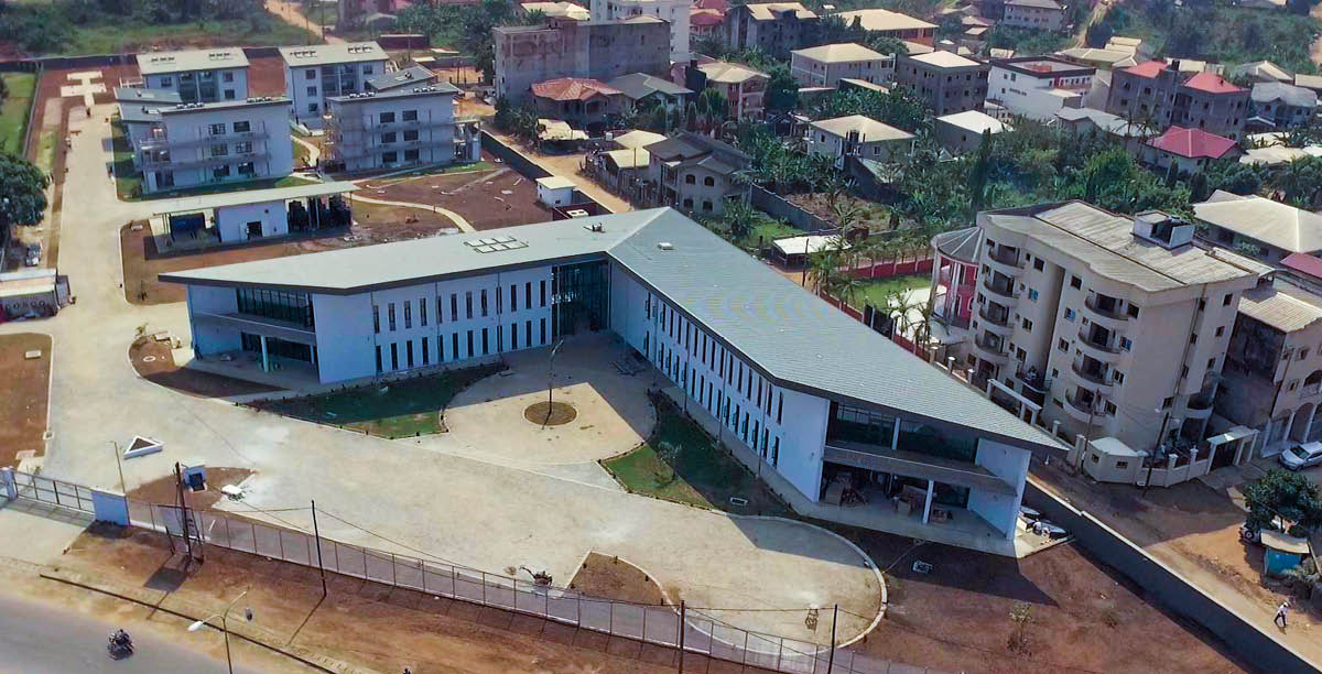 Na̱ʼná ña̱ sucursal ña̱ xa̱á ña̱ ke̱ʼéna chí Camerún.