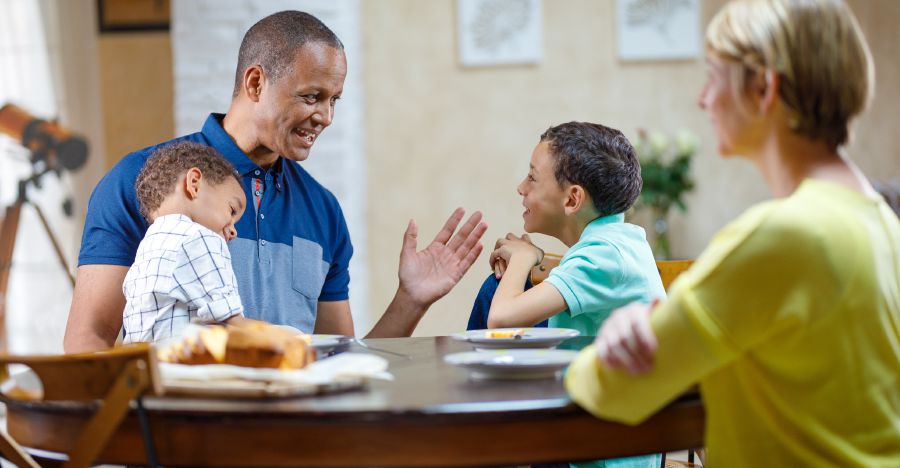 Iin ta̱ ta̱a nátúʼunra xíʼin ñá síʼíra xíʼin na̱ se̱ʼera