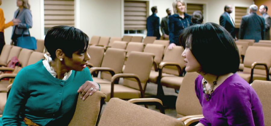 Ñá Alicia káʼa̱nñá xíʼin ñá Débora