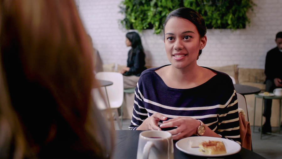 Iin na̱ʼná ña̱ va̱xi nu̱ú video ña̱ naní Kúsi̱íní-iniyó tá nátúʼunyó xíʼin na̱ yiví. Viíka ná sanáʼa̱yó: Tá sánáʼa̱yó ná kuniñúʼuyó ejemplo. Ñá Rita káʼa̱nñá xa̱ʼa̱ iin ejemplo xíʼin ñá Coral.