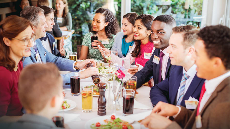 Ni xa̱a̱ síín síín ñuu ke̱e na̱ hermano yóʼo soo inkáchi xíxina tá ndi̱ʼi iin asamblea.