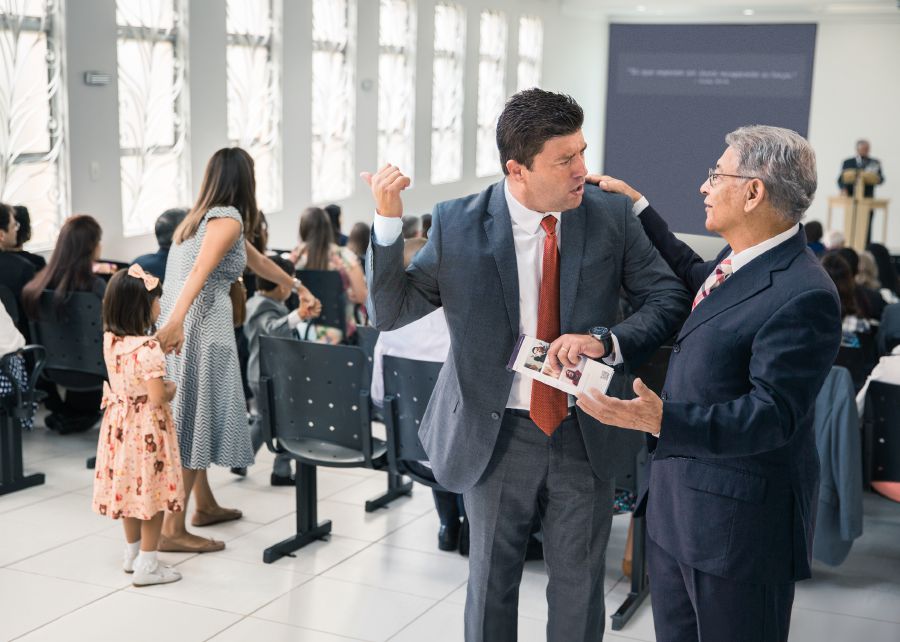 Iin ta̱ hermano ta̱ xa̱chée chíndeé táʼanra xíʼin inka ta̱ hermano ta̱ loʼoka nu̱úra ña̱ ná va̱ása sa̱a̱ kamara xa̱ʼa ña̱ kéʼé inkana