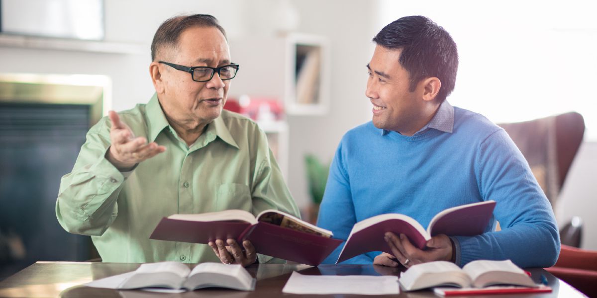 Iin ta̱ hermano ta̱ xa̱a̱ chée chíndeétáʼanra xíʼin iin ta̱ hermano ta̱ loʼoka