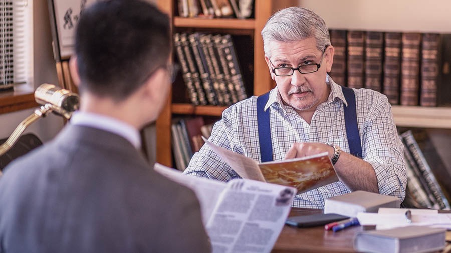 Iin ta̱ hermano káʼvira xíʼin iin ta̱ ta̱a ña̱ folleto El origen de la vida