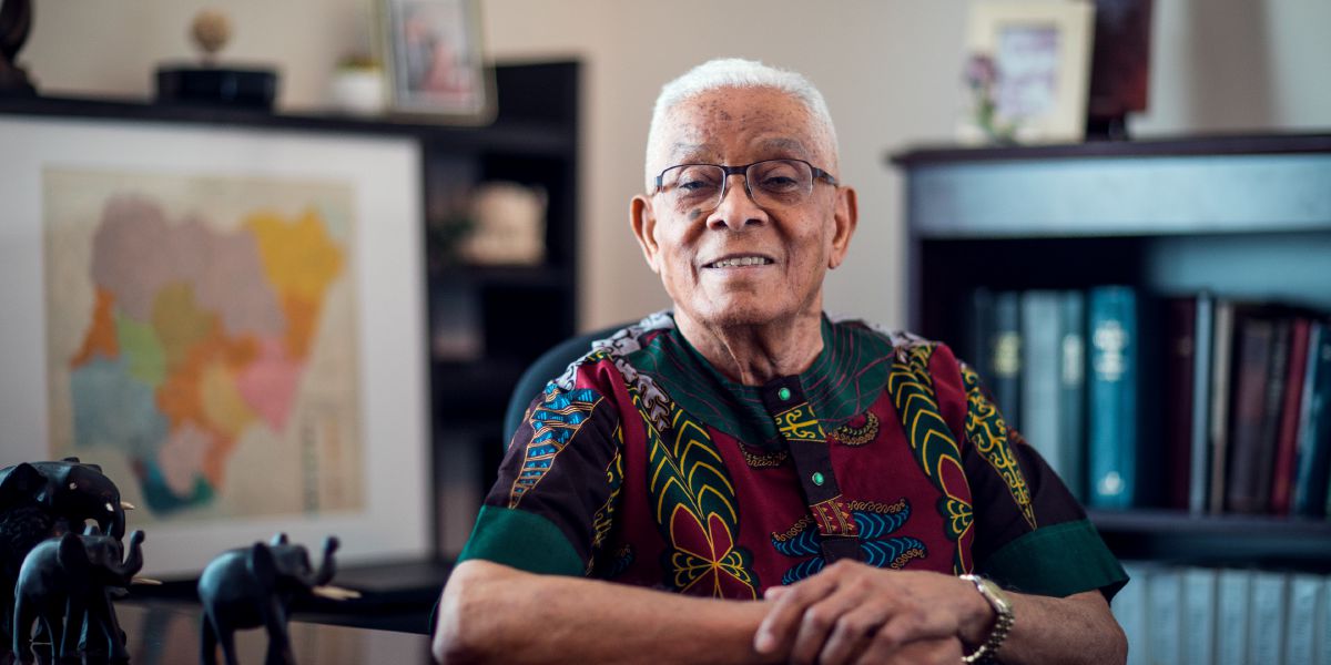 Ta̱ Woodworth Mills