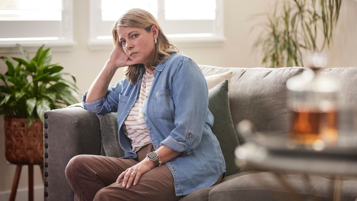 Iin ñá hermana íyoñá veʼeñá, ta xítoña nu̱ú ndíchi iin botella ndixi.