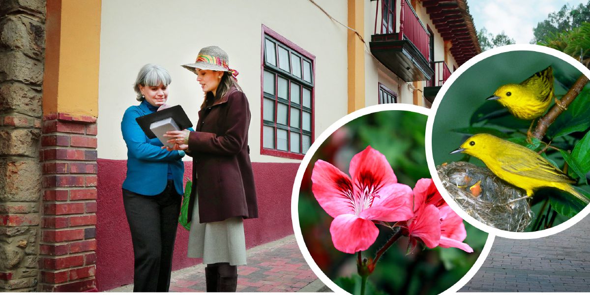 Un Testigu di Yehova ta prediká na un señora; potrèt di flor i para na banda