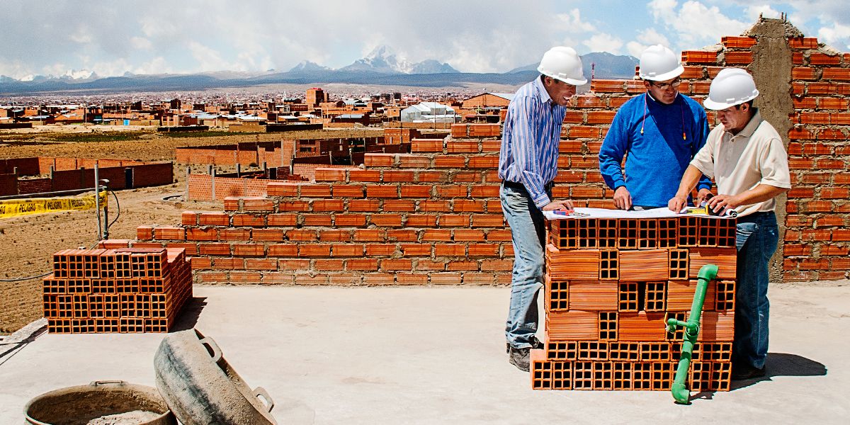 W El Alto Świadkowie Jehowy budują Biuro Tłumaczeń, w którym będzie się dokonywać przekładów na język ajmara