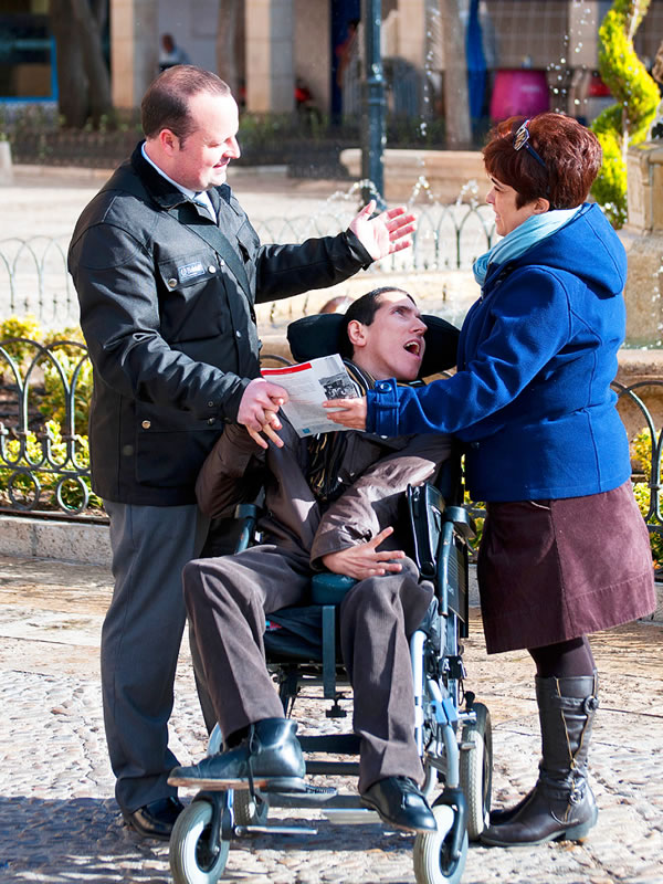 Хайро участвует в проповедническом служении