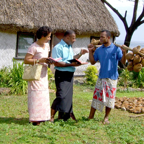 Murume nemukadzi vari kuparidza