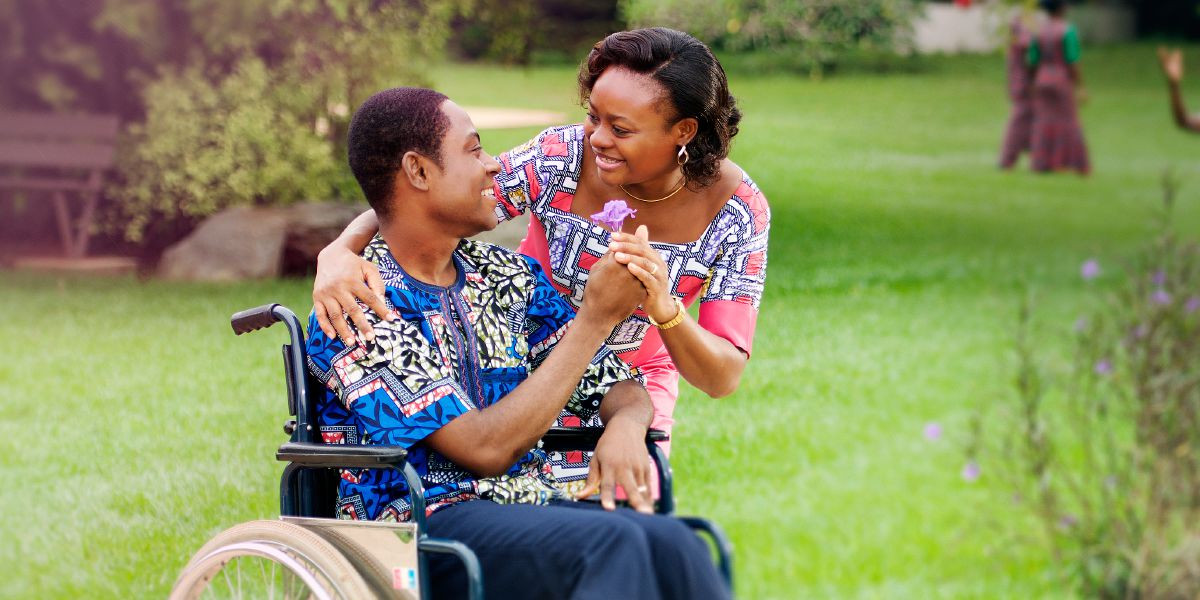 Monna ea lutseng setulong sa likooa o fa mosali oa hae palesa