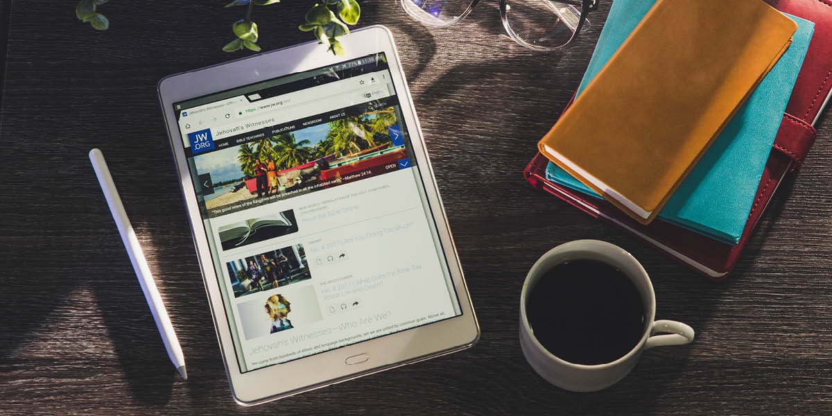 U tla fumana likarabo ho jw.org