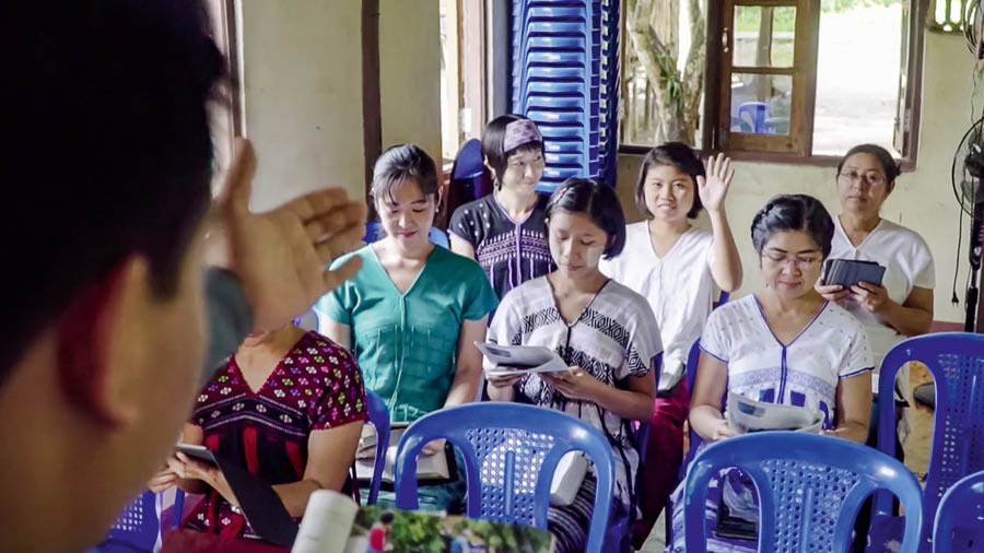 Mora oa bo rona oa moromuoa o khetha morali e mong oa bo rona hore a fane ka karabo libokeng.