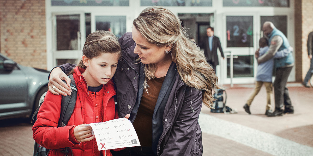 ’Mè o khothatsa morali oa hae ea sa sebetsang hantle sekolong