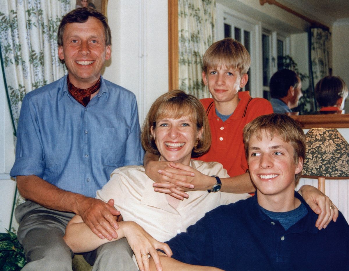 Miles, Stella, Simon le Mark.