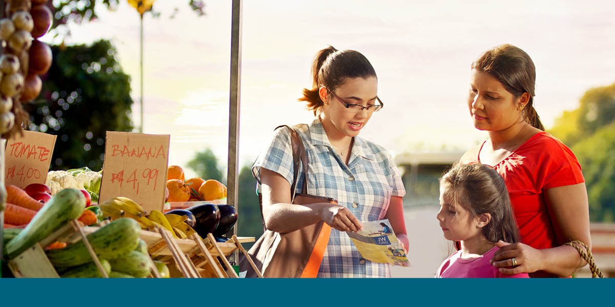 Morali’abo rona o sebelisa pampitšana ho bontša ’mè le morali oa hae websaete ea jw.org São Paulo, naheng ea Brazil