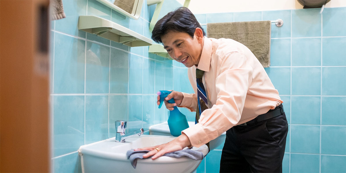 Mor’abo rona o hloekisa matloana a holo ea ’muso