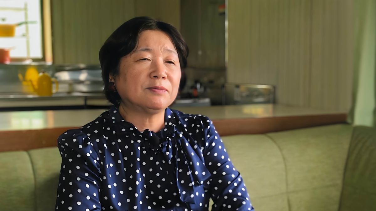 Setšoantšo se hlahang videong ea “Batho ba Atlehang ho Loanela Tumelo​—Bao Balekane ba Bona Eseng Lipaki.” Morali oa bo rona Tomoe Okada.