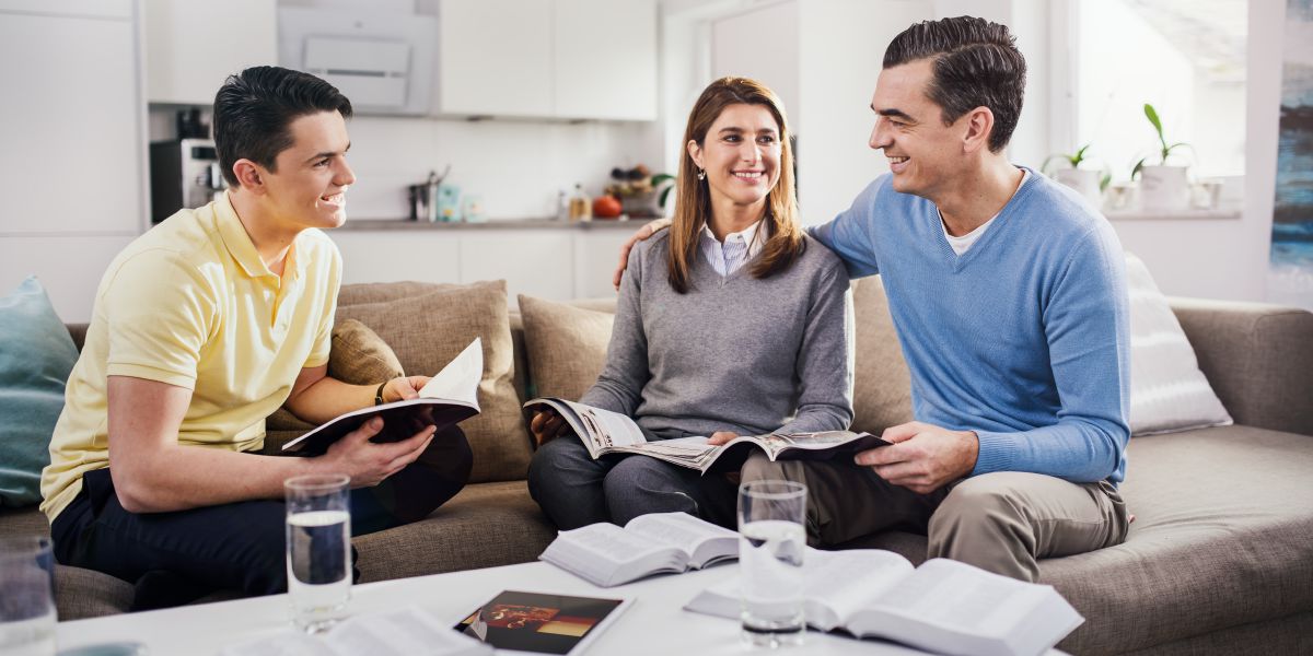 Lelapa le etsa borapeli ba lelapa.