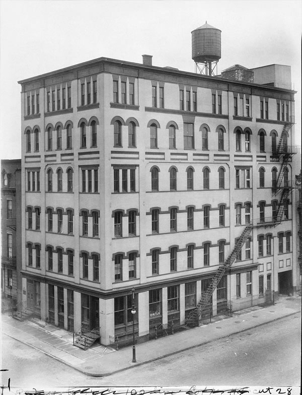 [Setšoantšo se leqepheng la 23]