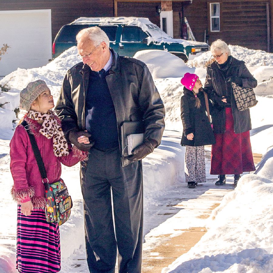 Thomas le Bethel McLain ba tšebeletsong ea tšimo le litloholo tsa bona