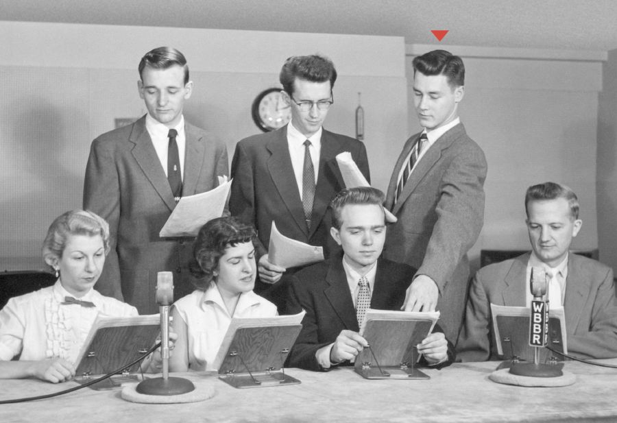 Morabo rona Molohan o itokisetsa ho hasa lenaneo seteisheneng sa WBBR le sehlopha