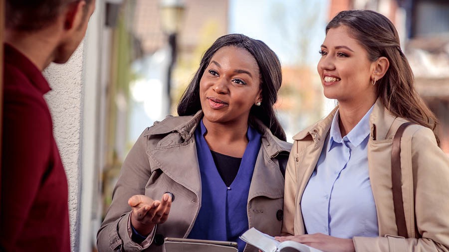 Baralib’abo rona ba babeli ba sebetsa tšimo ’moho