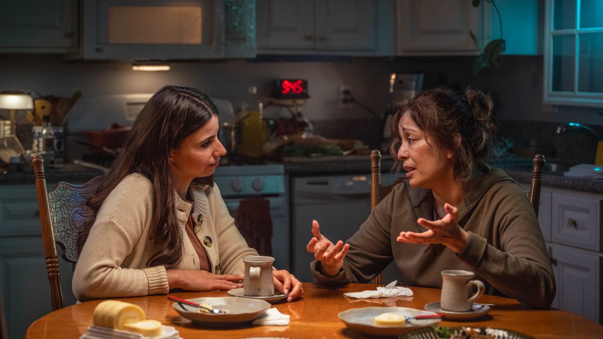 Morali oa bo rona o mametse ka mamello ha morali oa bo rona e mong ea tšoenyehileng a mo phetlela sefuba mantsiboea ho fihlela e ba bosiu.