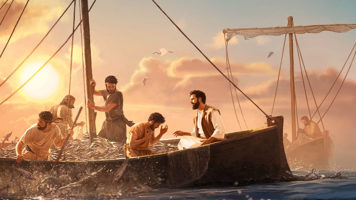 Jesu o lutse ka har’a sekepe ’me Petrose o khumame ka pel’a hae. Batšoasi ba bang ba litlhapi ba sokola ho hulela letlooa ka sekepeng hobane se tletse litlhapi.