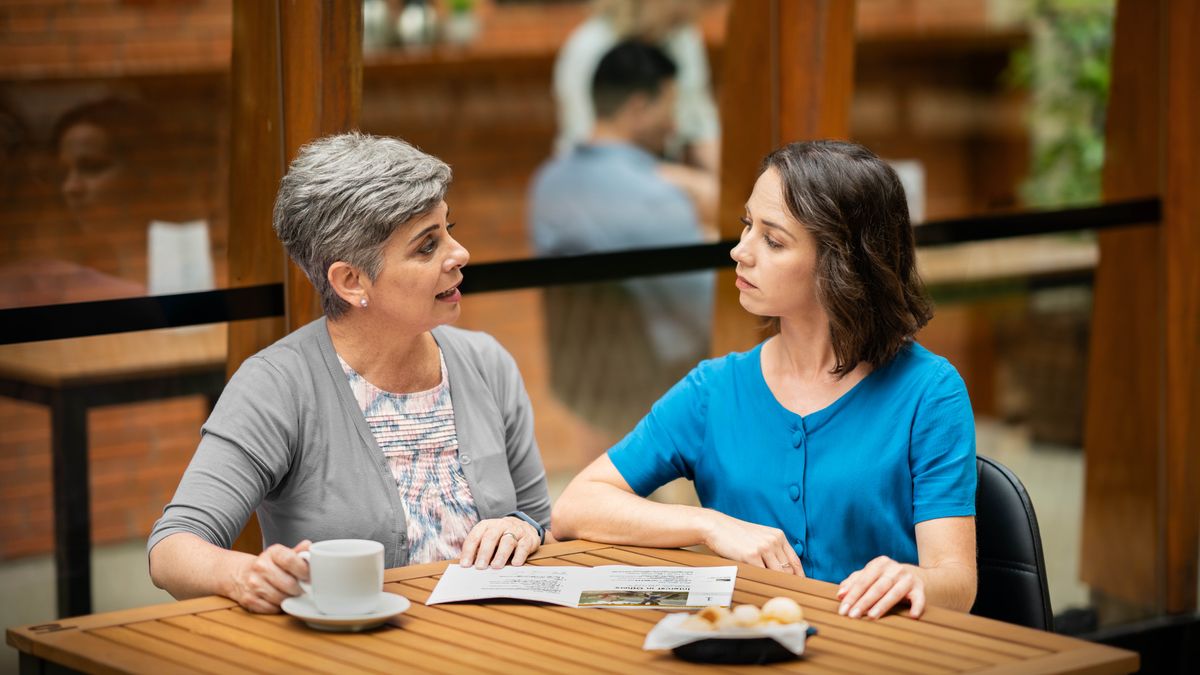 Hamorao letsatsing leo, morali oa bo rona ea holileng o thusa morali oa bo rona e mocha ka litlhahiso tseo a ka li sebelisang tse tsoang bukaneng ea “Rata Batho u ba Etse Barutuoa.”