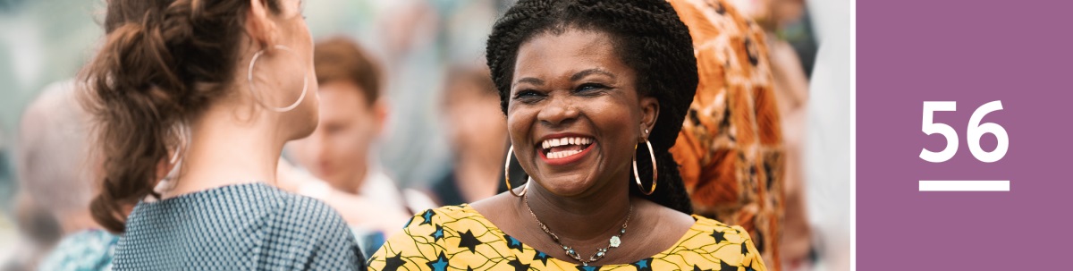 Bab 56. Dua sadérék istri nu suku bangsana béda silih sambut.