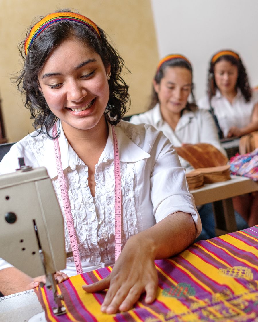 Saurang sadérék istri nu resep kana pagawéanana