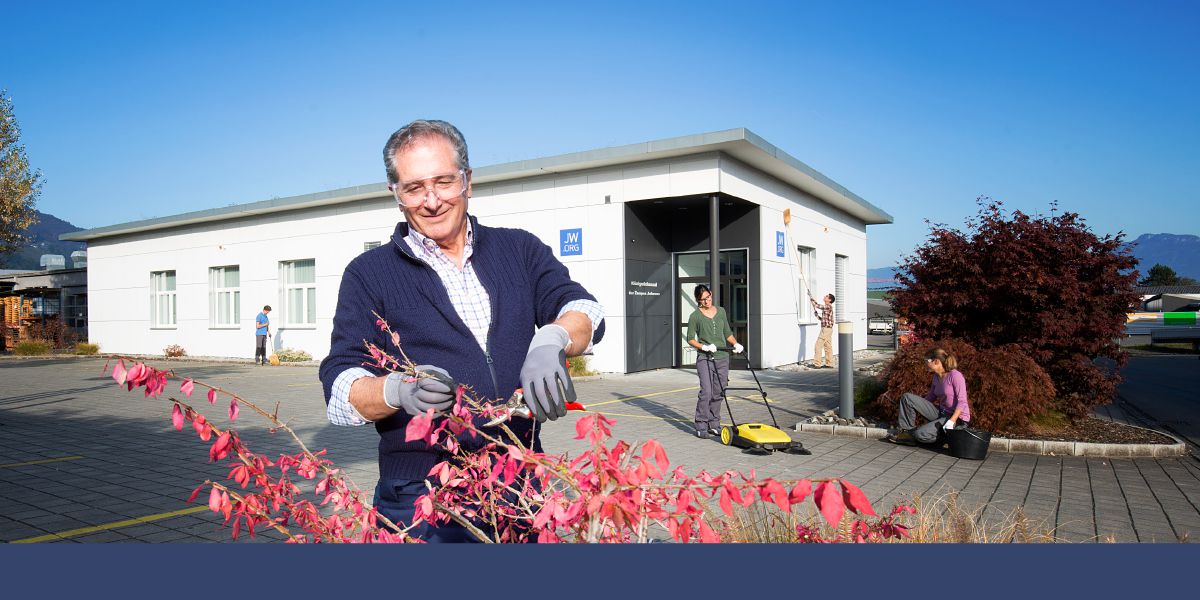 Saksi Yéhuwa di Swiss keur ngarawat balé Karajaan